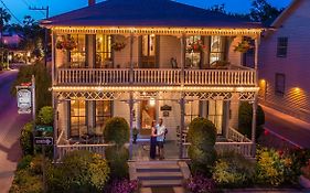 Carriage Way Inn Bed & Breakfast Adults Only - 21 Years Old And Up